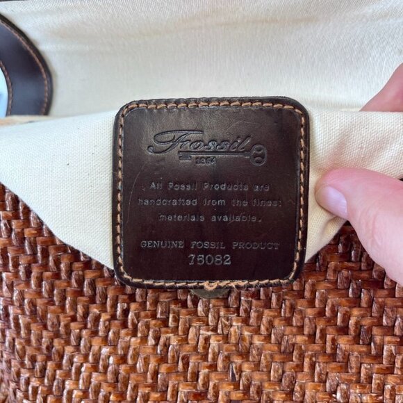 Fossil Brown Leather Woven Shoulder Bag Purse Boho Key Charm 90's Y2K Vintage - Picture 13 of 16